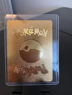 Pikachu VMAX 044/185 Vivid Voltage Ultra Rare Full Art Gold Pokemon Card - Image 2