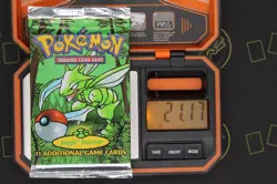 Jungle Scyther Pokemon Trading Card WOTC TCG Booster Pack Sealed Heavy 21.17g - Image 3