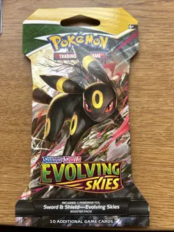 Pokemon TCG Sword & Shield Evolving Skies Booster Pack 10 Cards English - Image 1