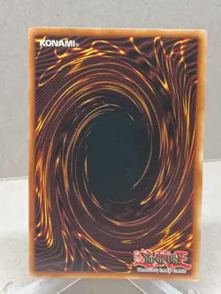 Dark Magician SDY-006 Ultra Rare Holo Starter Deck: Yugi Yu-Gi-Oh! TCG - Image 2