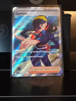 Carmine 204/167 Sv06: Twilight Masquerade Full Art Rare Trainer, Pokemon TCG - Image 1