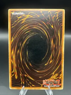 Yu-Gi-Oh! TCG Blue-Eyes White Dragon SKE-001 Super Rare - Image 2