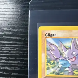 Gligar 1st Edition 67/105 Neo Destiny WOTC Vintage Pokemon - Image 3