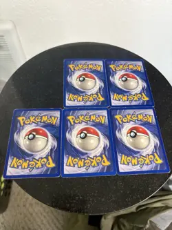 Shadowless Pokemon Card Lot Base Set - Image 2