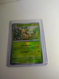 Pokemon Leafeon (Master Ball Pattern) 005/131 Sv: Prismatic Evolutions Holo NM - Image 2