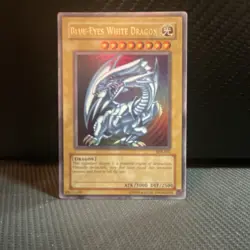 Konami Blue-Eyes White Dragon Ultra Rare SDK-001 Unlimited Holo 1996 - Image 1