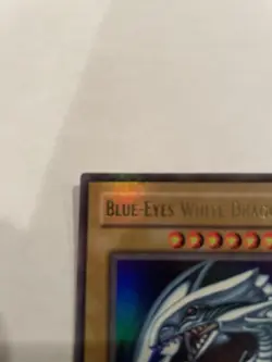 Konami Blue-Eyes White Dragon Ultra Rare SDK-001 Unlimited Holo 1996 - Image 5