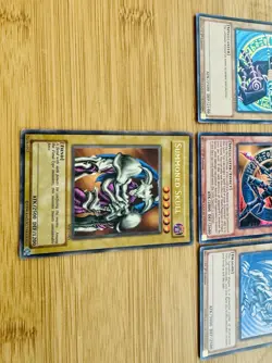 Yu-Gi-Oh Blue Eyes White Dragon Dark Magician Red Eyes Bundle Lot - Image 4