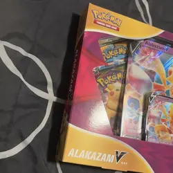 2021 Pokemon TCG Alakazam V Box Sword & Shield Vivid Voltage 4 Packs New Sealed - Image 3