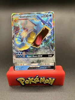 2016-19 Pokemon SM Black Star Promos Gyarados #SM212 NM/M Holo - Image 1