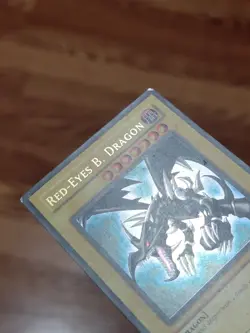 MP* Yugioh Red-Eyes Black Dragon SDJ-001 Unlimited Edition Holo Rare Yu-Gi-Oh! - Image 2