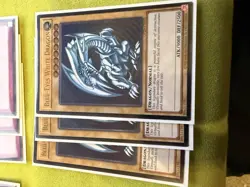 Blue-Eyes White Dragon OP28-EN001 OTS Tournament Pack 28 Unlimited - Image 1