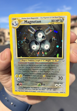 Magneton, Pokemon Lightly Played, Neo Revelation, Holo Rare, 10/64 - Image 1