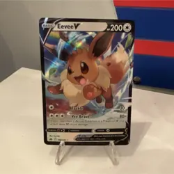 Pokemon Eevee V SWSH065 Full Art Ultra Rare Holo 200HP Sword & Shield Card - Image 1