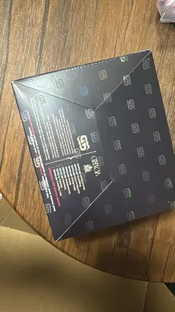 VCard Divine Chaos Trading Card Game Booster Box 1st Edition 120 Cards - Image 3