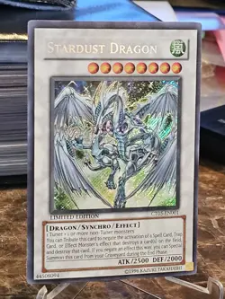 Yugioh - Stardust Dragon CT05-EN001 - LIMITED EDITION - Secret Rare - NM - Image 1