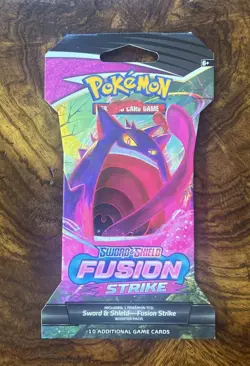 Pokemon TCG: Sword and Shield Fusion Strike x1 Sleeved Booster Pack Sealed - Image 1