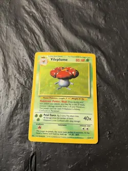 Vileplume 15/64 NO Symbol Rare Jungle Holo Pokemon - Image 1