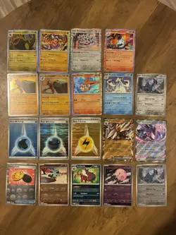 Pokemon Black Bolt Holo Lot Of 35 EX, Pokeball, Reverse Holos Excellent - Image 1