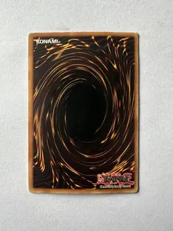 Yu-Gi-Oh! TCG Dark Magician Yugi SDY-006 Unlimited Ultra Rare - Image 2