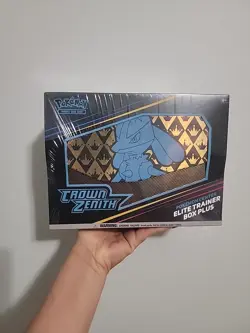 POKEMON CENTER Crown Zenith ETB - Image 1