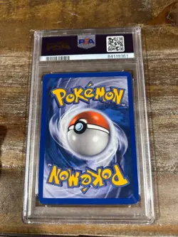 POKEMON 2005 EX Unseen Forces UNOWN Holo #V/28 PSA 8 RARE - Image 2