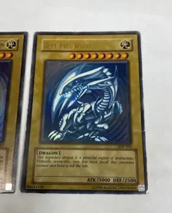 Blue Eyes White Dragon SDK-001 ULTRA PL/LP X3 - PLAYSET + MORE - Image 4