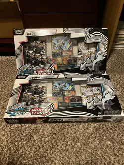 🔥Pokemon-x2 Unova Heavy Hitters Premium Collection Costco🔥 - Image 1