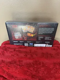 Pokemon TCG Team Rockets Moltrese Ultimate Collection Box New Small Tear - Image 3