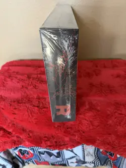 Pokemon TCG Team Rockets Moltrese Ultimate Collection Box New Small Tear - Image 4