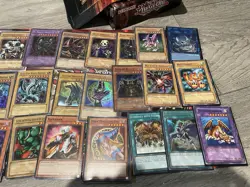 yugioh binder collection lot Dark Magician,summon Skull , Blue Eyes Dragon - Image 4