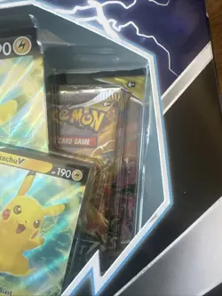 Pokemon TCG Pikachu V Box w/ 2 Evolving Skies & Brilliant Stars Booster Packs - Image 3