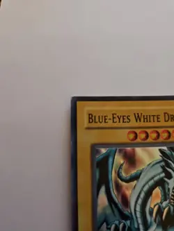 Yu-Gi-Oh Blue-Eyes White Dragon Holo SKE-001 Unlimited LP - Image 4