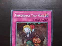 Yugioh - Treacherous Trap Hole CSOC-EN089 Secret Rare - Image 2