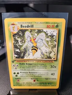 Pokemon TCG Beedrill 017/102 1st Edition Rare Base Set WOTC Spanish! - Image 1