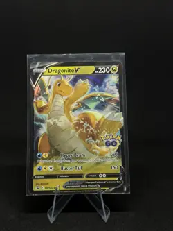 Dragonite V SWSH235 - Black Star Promo Holo - Pokemon TCG - Image 1