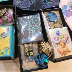 Pokemon TCG Bulk 600 Card Lot. 100 Holo . No Trainer Or Item Cards. - Image 2