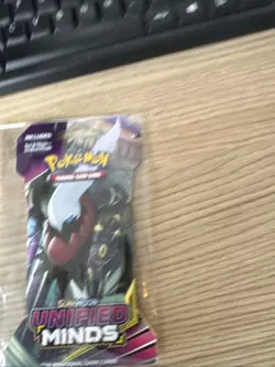 Pokemon Sun & Moon Unified Minds Sleeved Booster Pack Sealed - Umbreon - Image 1