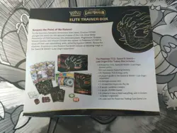 Pokemon TCG: Sword & Shield Lost Origin Elite Trainer Box (8 Packs per Box) - Image 4