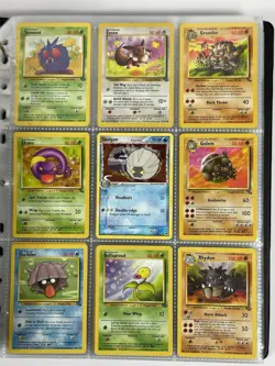 Pokemon Card Collection VTG Binder Holo Rare 1st Delta WoTC Unown Charmeleon - Image 5