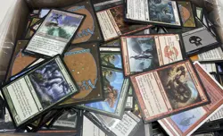 Unsorted Magic: The Gathering TCG and CCG Trading Cards (2000 Plus Cards) - Image 5