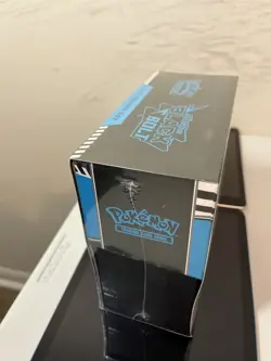 Pokemon TCG Black Bolt Elite Trainer Box ETB New Factory Sealed - Image 3