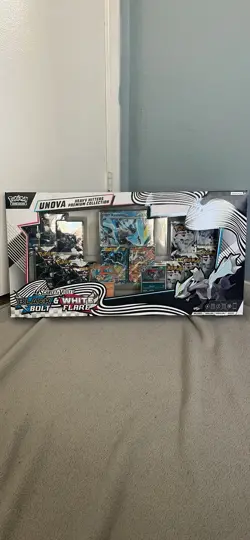 Pokemon TCG Unova Heavy Hitters Premium Collection Box Special Edition Kyurem - Image 1