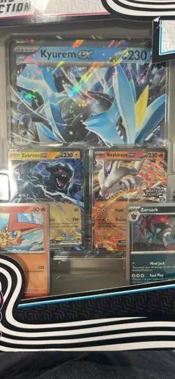 Pokemon TCG Unova Heavy Hitters Premium Collection Box Special Edition Kyurem - Image 4