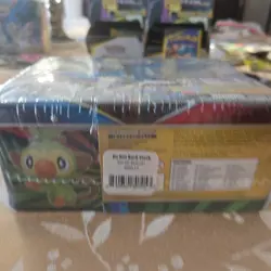 Pokemon Zacian & Zamazenta 2020 Collector’s Chest Lunch Box Factory Sealed - Image 2