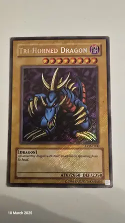 Tri-Horned Dragon LOB-E000 Unltd Ed Secret Rare Yu-Gi-Oh! MP - Image 2