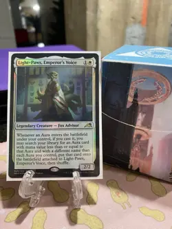 Light-Paws, Emperors Voice Pre Built Commander Deck Includes Deck Box & Sleeves - Image 1