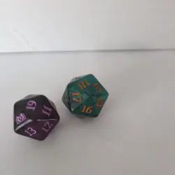 Magic the Gathering Large d20 spindown Die (Wilds of Eldraine & Dominaria United - Image 2