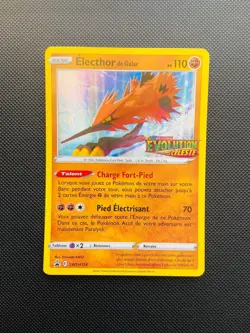 Carte Pokemon Electhor SWSH124 HOLO PROMO EB07 Evolution Celeste Kit AP STAMP - Image 1