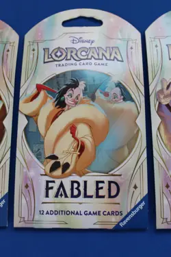 2025 DISNEY LORCANA FABLED 3 HANGER SLEEVE LOT SEALED - Image 3